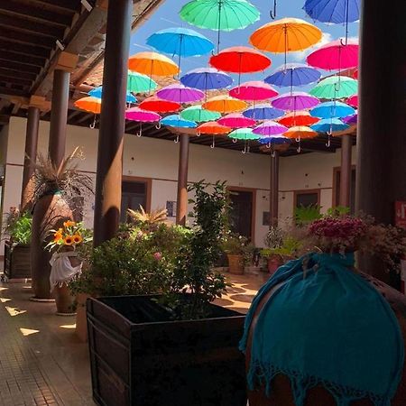 Hotel Villa De Flores Uruapan  ภายนอก รูปภาพ