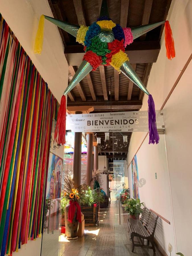 Hotel Villa De Flores Uruapan  ภายนอก รูปภาพ