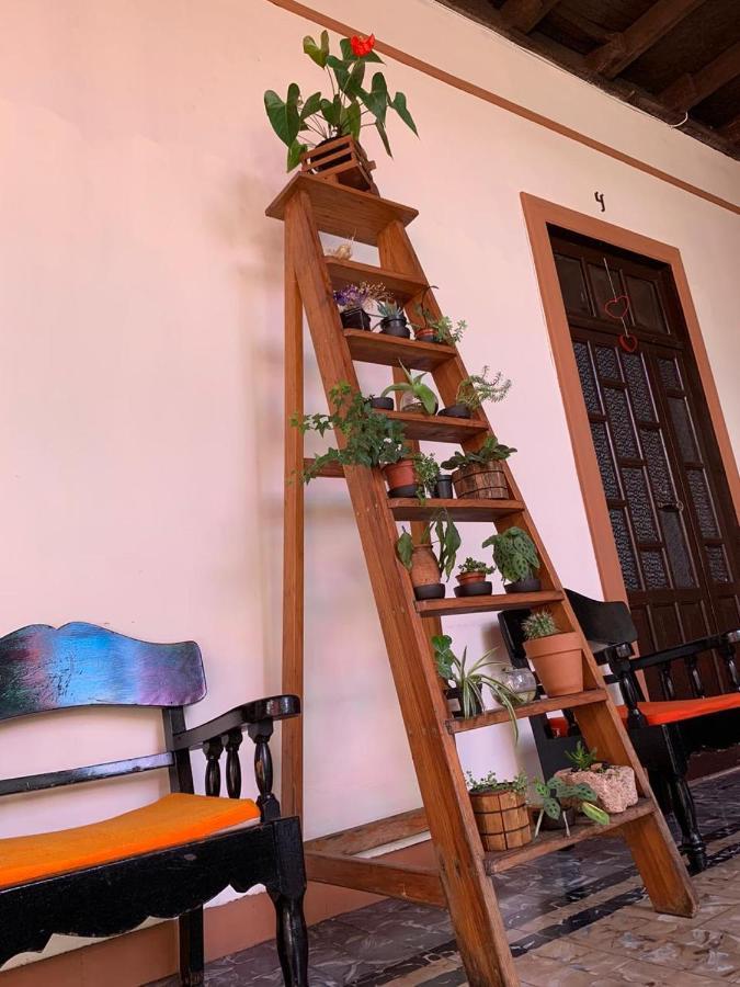 Hotel Villa De Flores Uruapan  ภายนอก รูปภาพ